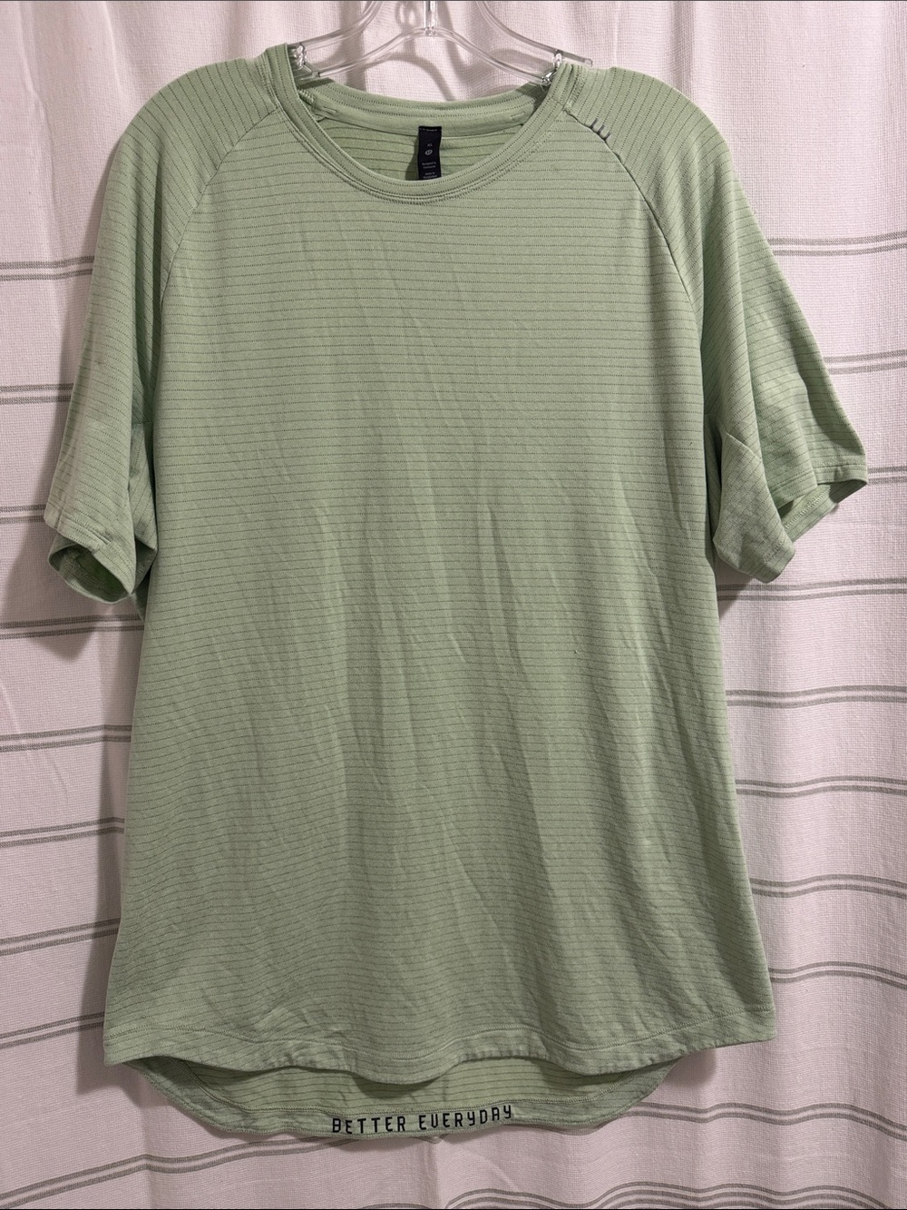 lululemon athletica Sage Green Short Sleeve Crew